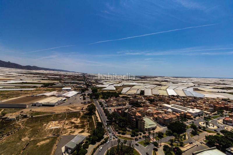 Foto f28454e3-4f7c-4672-9f4b-4c3b9012d540. Oficina a Plaza de la Luz Ejido (El)