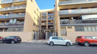 Aparcament cotxe a Roquetas pueblo. 2 plazas de garaje en venta en edificio terramar de roquetas de
