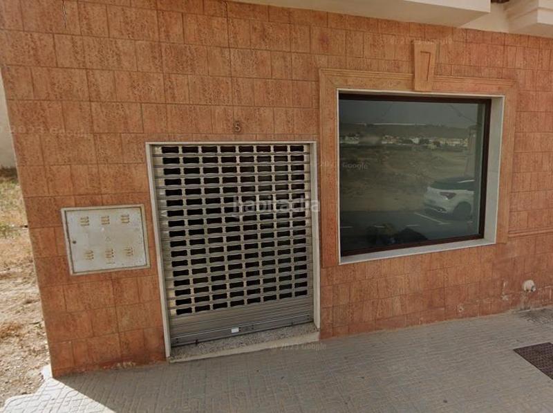 Foto 740c761f-02c0-4d97-ac83-85b6df1b2ef5. Alquiler local comercial local en alquiler cerca del pabellón en Balanegra