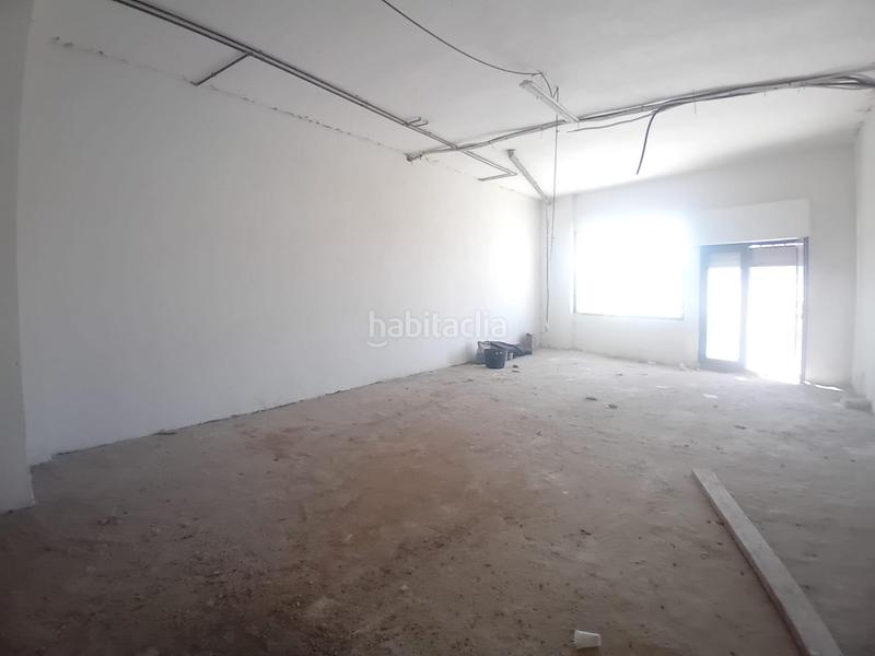 Foto d40ab42d-b6dd-4fa2-871e-a92d9c8e9ccf. Rent business premise in Balanegra