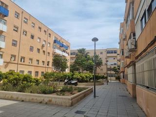 Appartement à Ciudad Jardín - Tagarete - El Zapillo. Piso  en venta en  almeria