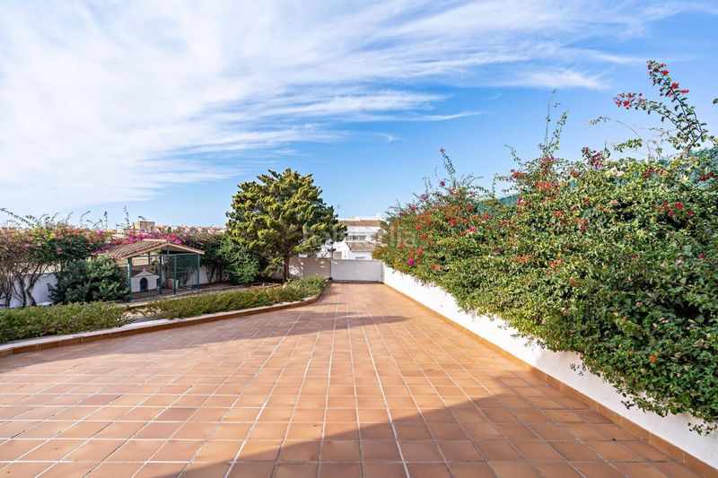 Foto cc2c68ca-4cd0-4120-87e6-30822fa22ee7. Xalet amb aparcament piscina a Almerimar Ejido (El)