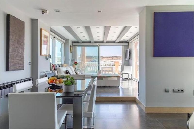 Foto 57f9e337-3ceb-4366-be9c-ad670a55235c. Location attique avec parking piscine dans Almerimar Ejido (El)