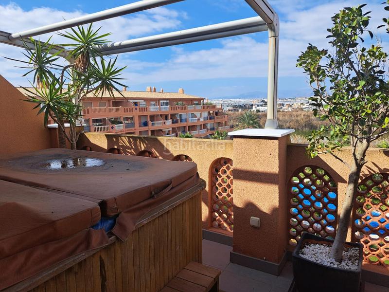 Foto 72f62076-1068-4f7e-b5f5-9de89121abe9. Rent penthouse with parking pool in Almerimar Ejido (El)
