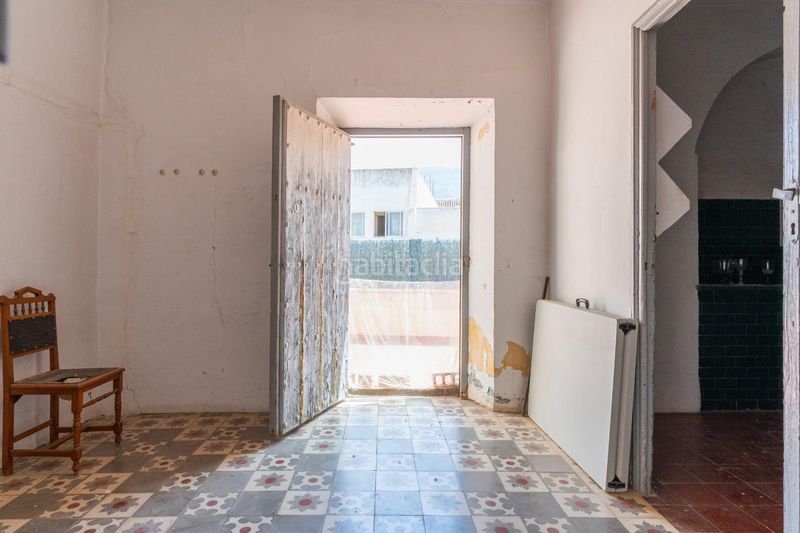 Foto 38e4cdf5-2371-439d-bfc0-ceb17ab2659c. Casa amb aparcament a Berja