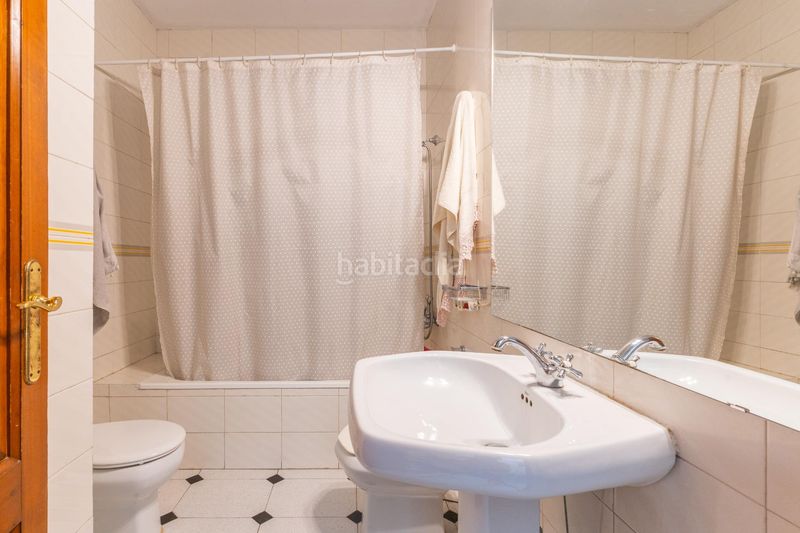 Foto 52b2b8f2-a827-4f0f-bbc9-d8371a5d5eda. Casa amb aparcament a Berja