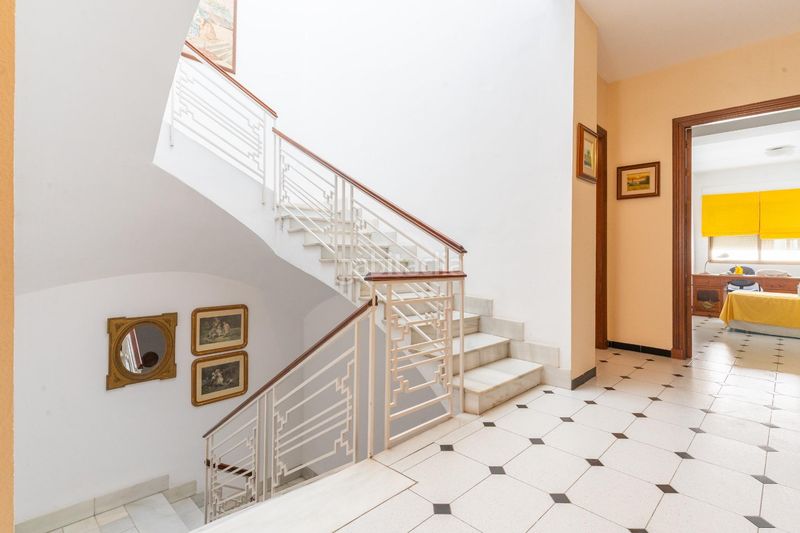 Foto 6dbd8941-12a1-4207-a421-70a8aff98b0e. Casa amb aparcament a Berja