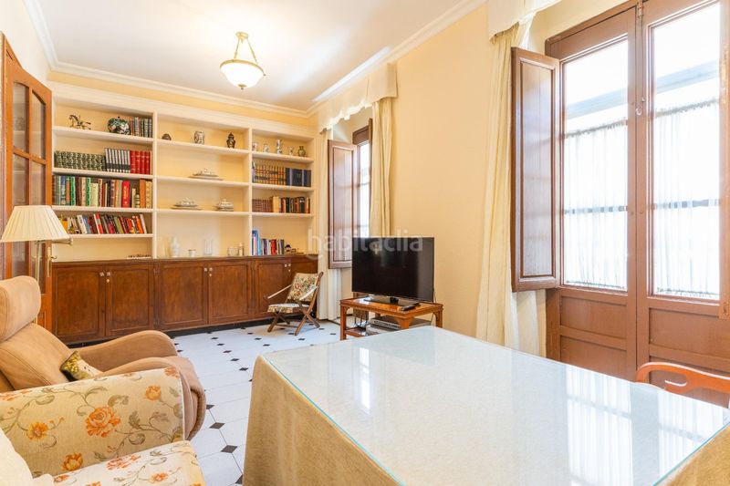 Foto b0f2cbb5-c1ca-48c5-b677-93f412fab78f. Casa amb aparcament a Berja