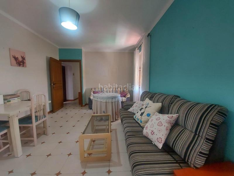 Foto 0dff42c8-5311-4a34-a9c0-18057bc258b6. Piso  de 4 dormitorios en el centro en Berja