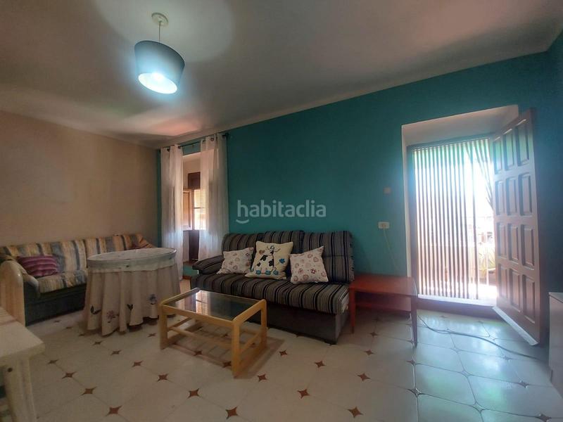 Foto 40aa490b-b7fe-42ba-b5a0-1ea9a4e4278e. Piso  de 4 dormitorios en el centro en Berja