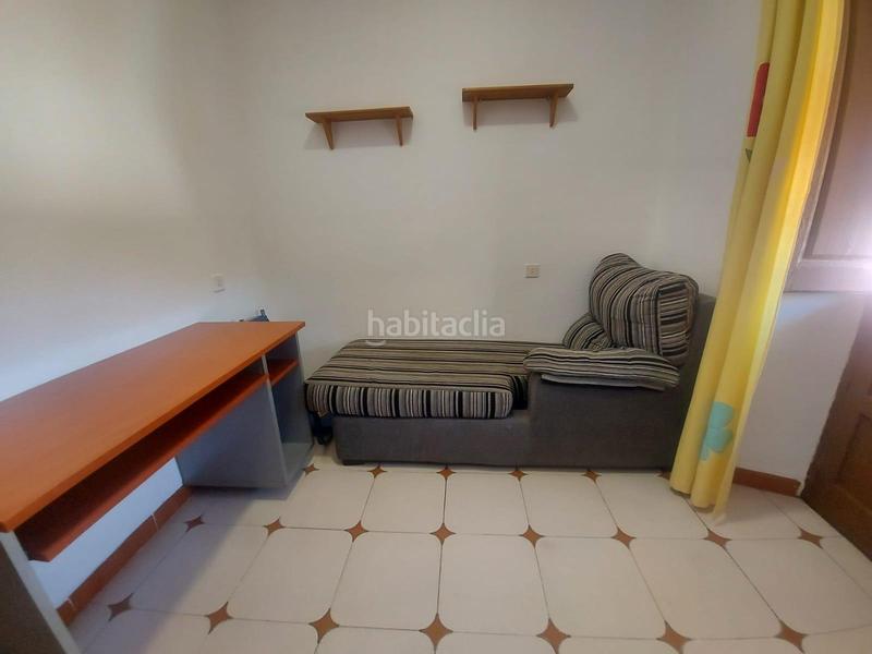 Foto 691e6c00-3367-4985-869b-bcd6153853c4. Piso  de 4 dormitorios en el centro en Berja
