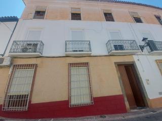 Pis a Berja. Piso de 4 dormitorios en el centro de berja