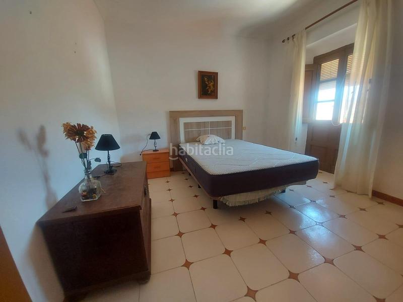 Foto fb2ca590-f368-4376-a6b6-6712aae64a63. Piso  de 4 dormitorios en el centro en Berja