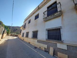 Edifici a Dalías. Edificio de 12 viviendas en venta en dalias