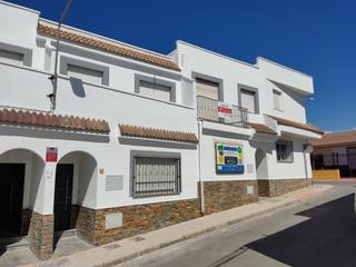 Casa a Berja. Dúplex con sótano de nueva construcción en venta en berja, zona