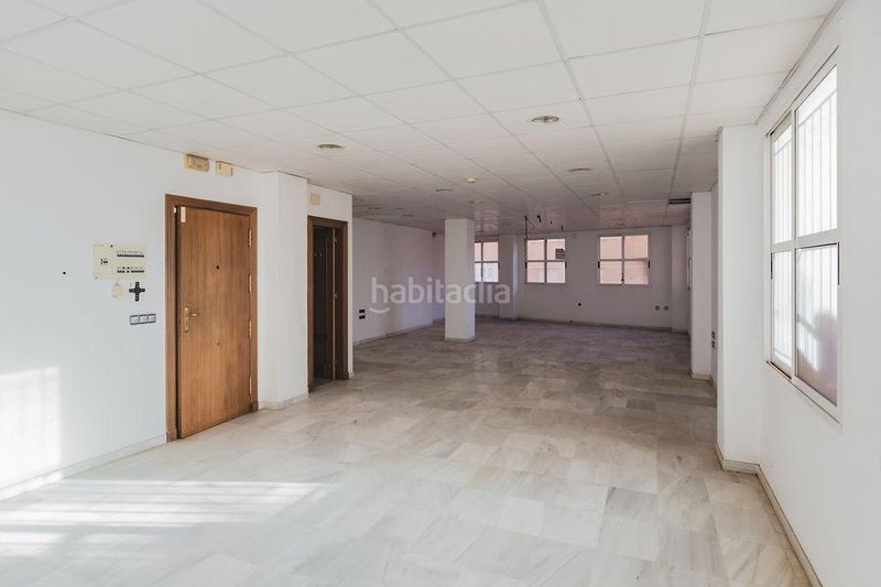 Foto dd0e1c5c-a1e6-4863-8451-74930ee0549a. Local comercial a Dalías