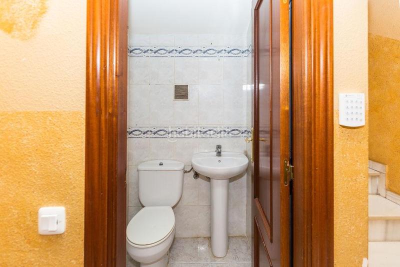 Foto 4523ba1a-35d2-40eb-a3e8-b95fd1997c05. Duplex avec parking dans Santa María del Águila Ejido (El)