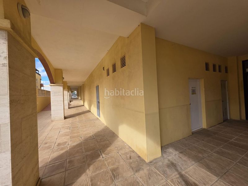 Foto 55b3a17b-0f9a-4dd0-b634-4d07d6e8964f. Alquiler local comercial local en basto en aguadulce en Roquetas de Mar