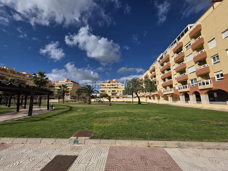 Foto c7356398-be3d-4efb-91af-257c195e30ce. Alquiler local comercial local en basto en aguadulce en Roquetas de Mar
