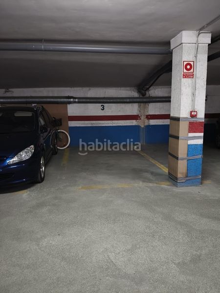 Foto fb77befc-eb0e-4bb9-b2b9-b2c4b3c00548. Lloguer aparcament cotxe a Pabellón - Estación - El Corte Inglés Ejido (El)