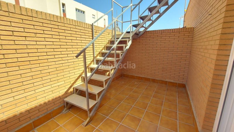 Foto 0fe76d2a-4ae0-4fc0-92e4-c79589fc35d4. Casa a Pabellón - Estación - El Corte Inglés Ejido (El)