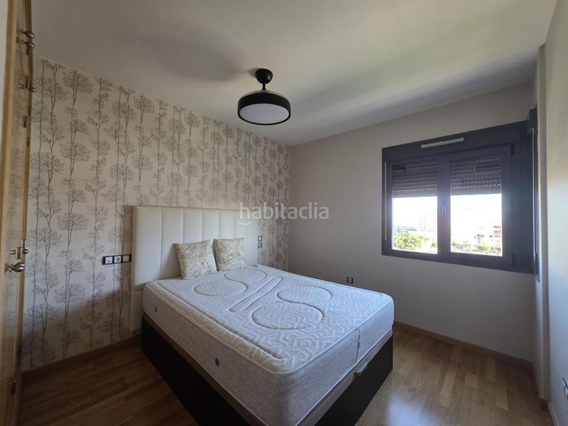 Foto ce4cb7c4-edba-4e54-a66e-f20e022ab000. Pis amb aparcament a Plaza de la Luz Ejido (El)