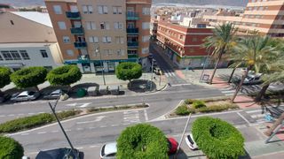 Appartamento in Santa María del Águila. Piso de 3 dormitorios en el bulevar de santa maría del águila