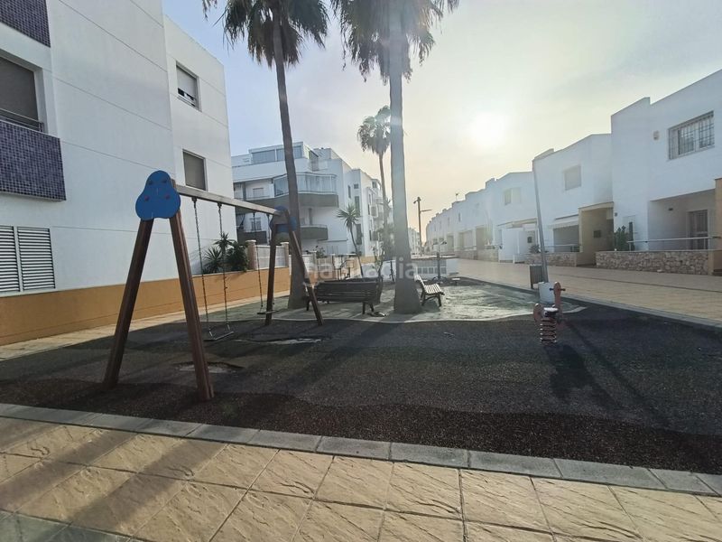 Foto adcab1bb-baa1-4963-a73c-456b2507c558. Lloguer pis amb aparcament piscina a Almerimar Ejido (El)