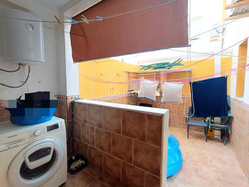 Foto a49aca66-a161-4bab-b95d-11e8f01112a5. Casa amb aparcament a La Gangosa Vícar