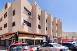 Flat in Las Norias. Piso en venta en las norias, el ejido  oportunidad única por 64,