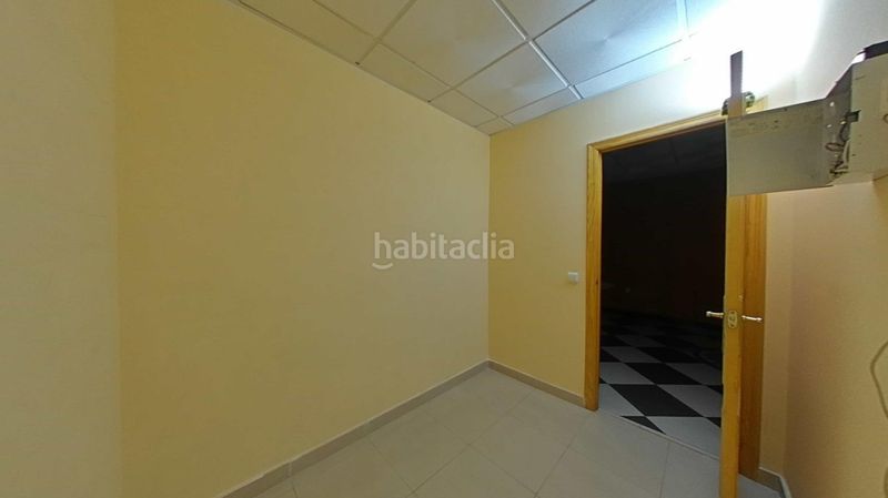Foto 3d34f013-8bc3-4c8d-b0df-81a63e4efb05. Oficina  en venta en el parador en El Parador de las Hortichuelas Roquetas de Mar