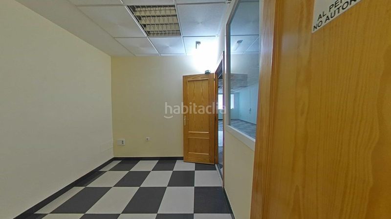 Foto 5f8c87f8-74a8-4f0e-a4a5-c08617b2945b. Oficina  en venta en el parador en El Parador de las Hortichuelas Roquetas de Mar