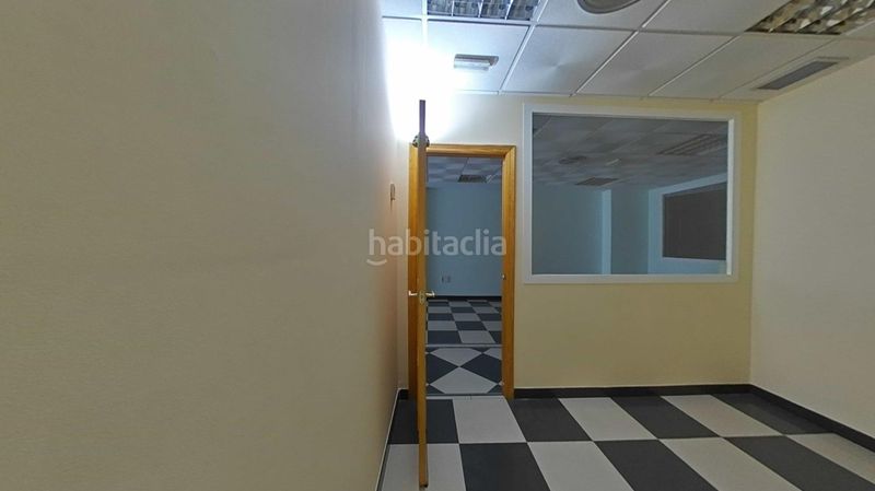 Foto c634332a-9f2b-4242-b7df-7a2f7054d247. Oficina  en venta en el parador en El Parador de las Hortichuelas Roquetas de Mar