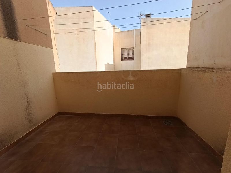 Foto bb92badb-a3d5-4bab-b1e1-b4f730e11107. Casa amb calefacció aparcament a Berja
