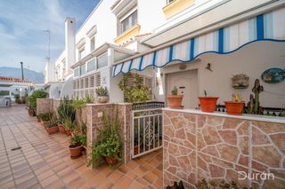 Casa a Ejido centro. Amplia casa dúplex en el corazón de el ejido