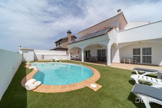 Xalet a Almerimar. Chalet en venta en almerimar
