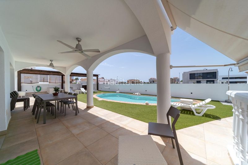 Foto ddd34b01-1264-40a0-8320-8ee1e02dfe57. Xalet amb aparcament piscina a Almerimar Ejido (El)