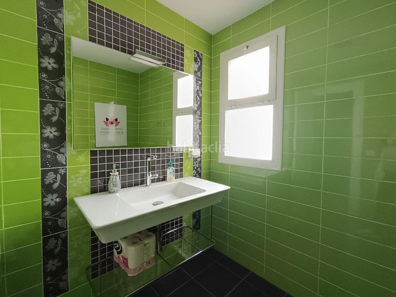 Foto 263a8cbe-3206-4423-94e1-ac596009171c. Casa amb aparcament a Adra