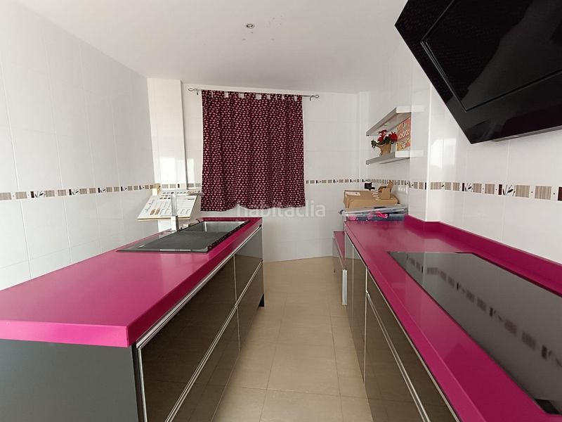 Foto 3f982790-d256-4ba5-84cc-8b6448547e8e. Casa amb aparcament a Adra