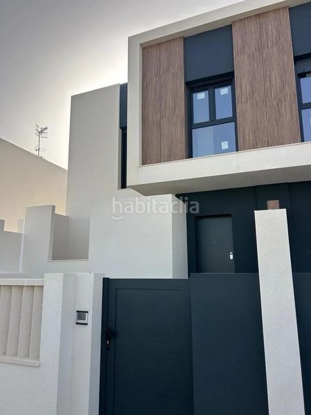 Foto 20a362e5-d05b-41f2-b197-977a227e6b31. Lloguer casa amb aparcament piscina a Almerimar Ejido (El)