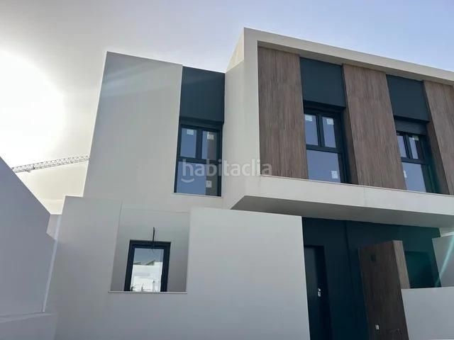 Foto 3377c002-f9d2-48c2-b633-4f0ba586a11f. Lloguer casa amb aparcament piscina a Almerimar Ejido (El)
