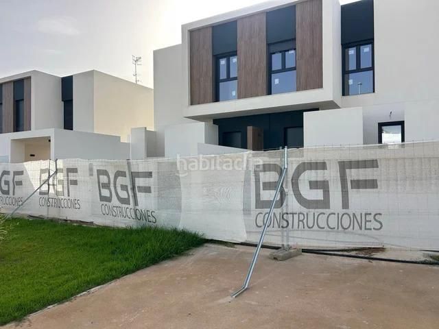Foto fb32c939-a7c5-497a-96c6-3f94559c43f1. Lloguer casa amb aparcament piscina a Almerimar Ejido (El)