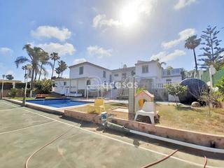 Chalet in Avenida marquesa casa loring 29