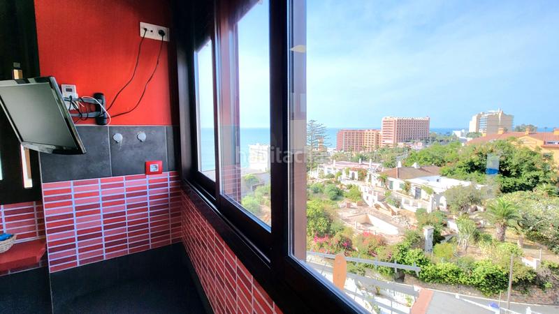 Foto 2abe8d34-2e2b-44a4-ba50-1adaaf8c0364. Apartamento en avenida antonio machado 142 apartamento duplex primera linea antonio machado en Benalmádena