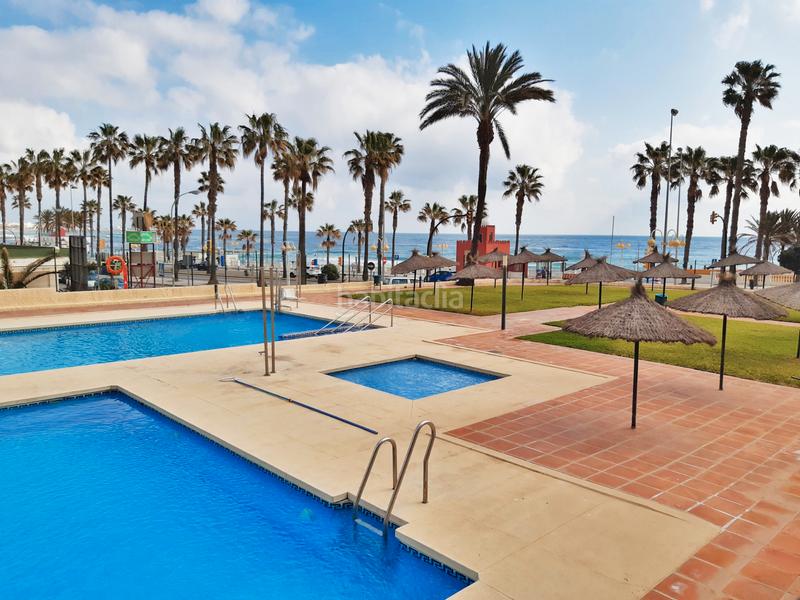 Foto c5a578e0-d902-47a3-b120-621b3ea0c573. Apartamento en avenida antonio machado 142 apartamento duplex primera linea antonio machado en Benalmádena