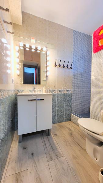 Foto e044ed07-3a72-419c-ab80-d3e117fdd782. Apartamento en avenida antonio machado 142 apartamento duplex primera linea antonio machado en Benalmádena