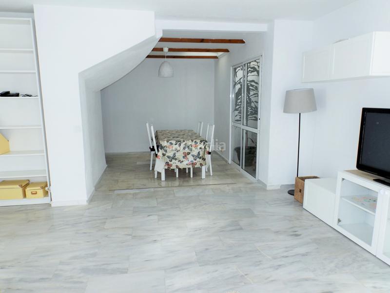 Foto 0d4f99af-e79d-420e-ad89-e0879038feab. Zweistöckige wohnung in calle sierra bonela 18 in Benalmádena