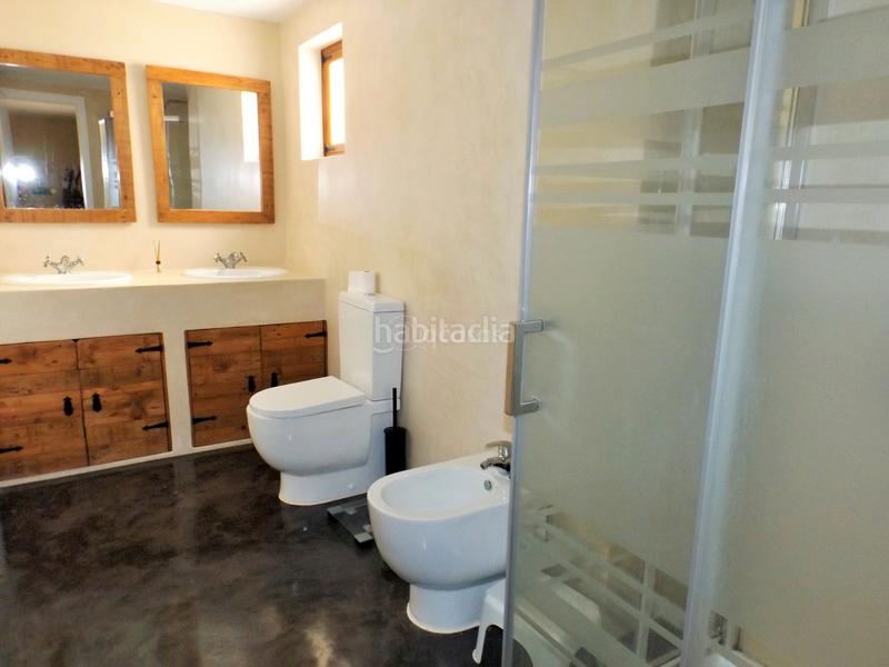 Foto 29c05b56-cc24-4995-b570-24855ca2721a. Zweistöckige wohnung in calle sierra bonela 18 in Benalmádena