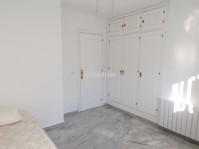 Foto 479a8903-05a0-459f-b4ce-a9929949a417. Zweistöckige wohnung in calle sierra bonela 18 in Benalmádena