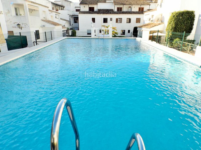 Foto a3c389e7-df5f-48d4-86d9-aa77d64cd7d5. Zweistöckige wohnung in calle sierra bonela 18 in Benalmádena